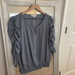 Blousology Women's Gray 3/4 Ruched Sleeve Top Blouse Size M